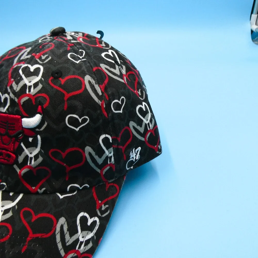 '47 Brand Cap‎ Youth Chicago Bulls Black Red Heart All Over Print Cotton Hat AOP